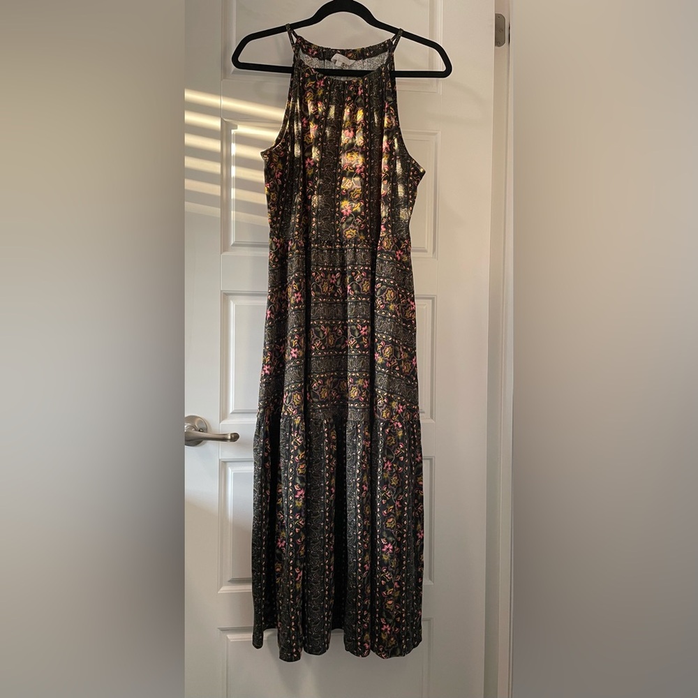 Pink and Black Sleeveless Halter Maxi Sundress